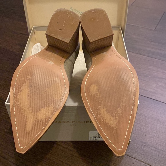 Marc Fisher Oshay Light Gray Suede Ankle Boot - Picture 5 of 10